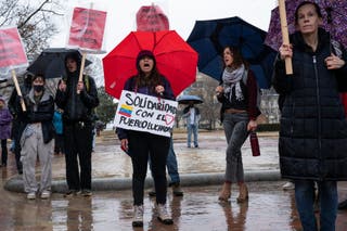 Anti-ICE protesters gather outside the White House